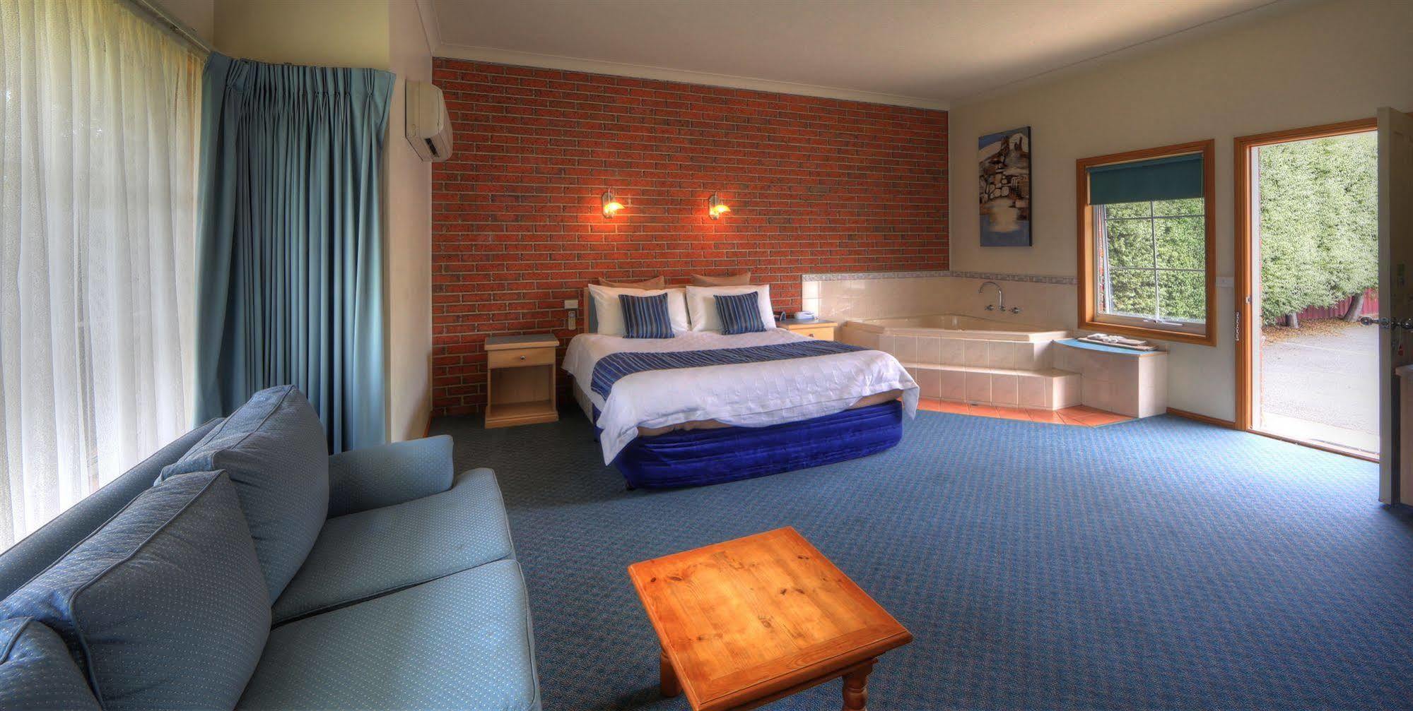 Bairnsdale Tanjil Motor Inn Экстерьер фото