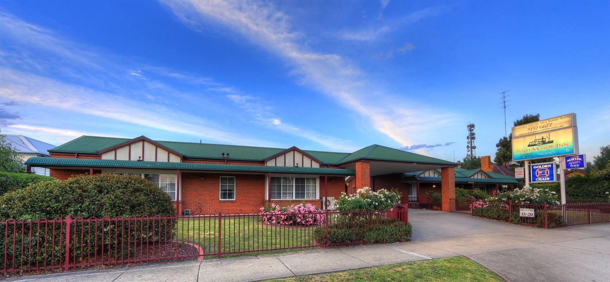 Bairnsdale Tanjil Motor Inn Экстерьер фото